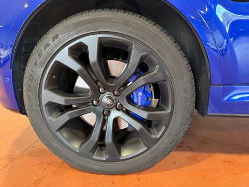Used 2017 Land Rover Range Rover Sport SVR image 12