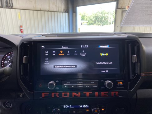 Used 2025 Nissan Frontier Pro-X w/ Tow Package image 37