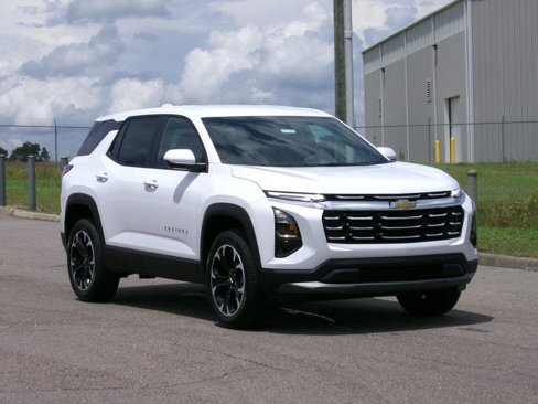 New 2026 Chevrolet Equinox LT w/ Convenience Package II image 2
