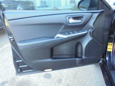 Used 2017 Toyota Camry SE image 24