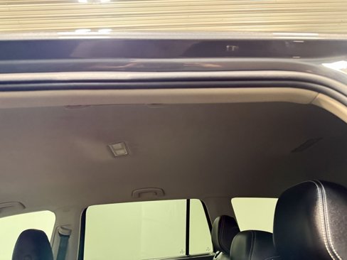 Used 2025 Volkswagen Atlas SE image 10