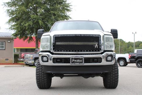 Used 2015 Ford F250 Lariat w/ Lariat Ultimate Package image 2