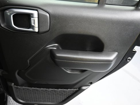 Used 2024 Jeep Wrangler Sport S image 36
