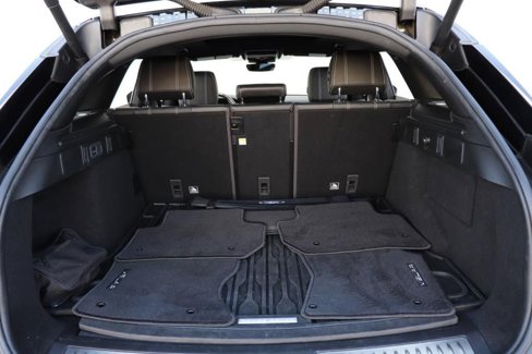 Used 2020 Land Rover Range Rover Velar R-Dynamic S image 22