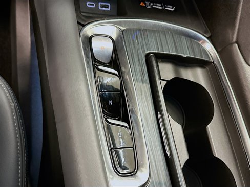 Used 2024 Buick Enclave Premium image 25