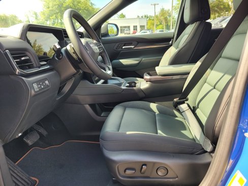 New 2026 GMC Terrain AT4 w/ Convenience Package III image 3