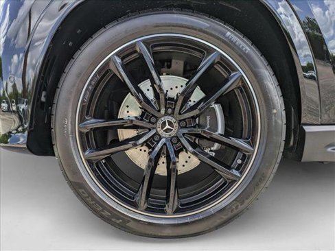 New 2025 Mercedes-Benz GLS 580 4MATIC image 10