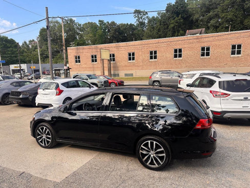 Used 2016 Volkswagen Golf Limited Edition image 4