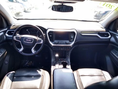 Used 2017 GMC Acadia SLT image 16