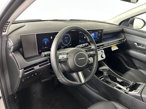 Certified 2025 Hyundai Tucson SEL image 12