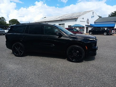 New 2026 Chevrolet Traverse RS w/ LPO, Floor Liner Package image 10