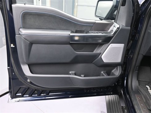 Used 2025 Ford F150 Platinum w/ Equipment Group 702A High image 17
