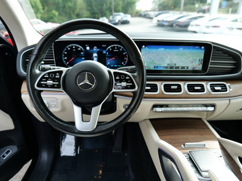 Used 2022 Mercedes-Benz GLS 450 4MATIC image 19