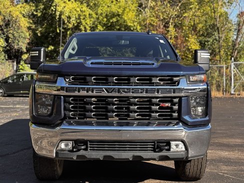 Used 2022 Chevrolet Silverado 2500 LT w/ Convenience Package image 2