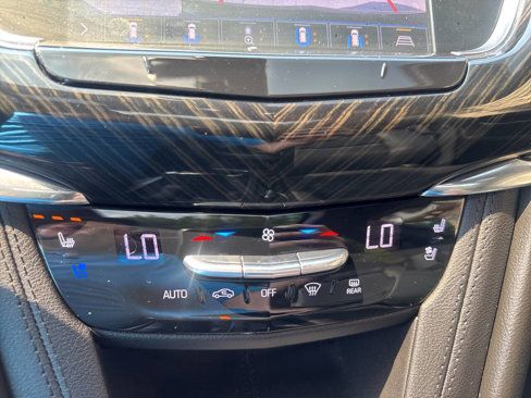 Used 2020 Cadillac XT6 Premium Luxury image 24