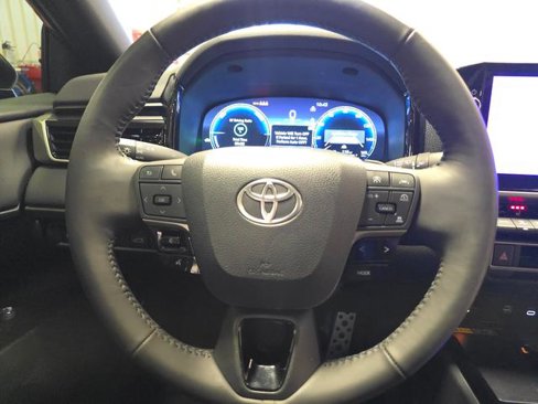 Used 2025 Toyota Camry XSE image 61