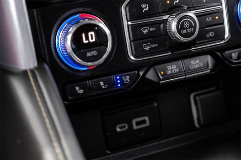 Used 2022 GMC Yukon XL SLT w/ SLT Luxury Package image 19