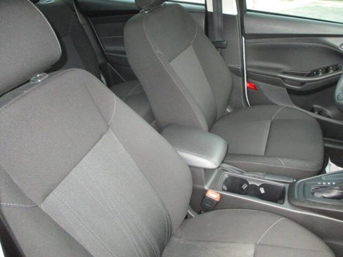 Used 2018 Ford Focus SE image 34
