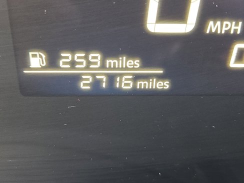 Used 2025 Nissan Kicks SV image 6