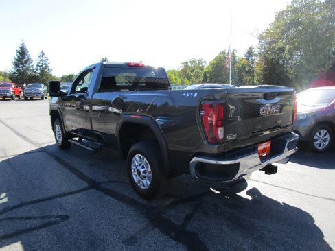 Used 2022 GMC Sierra 2500 Pro w/ Convenience Package image 4