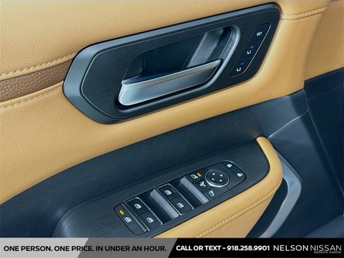 New 2025 Nissan Armada Platinum Reserve image 18