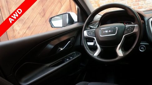 Used 2024 GMC Terrain SLE image 33