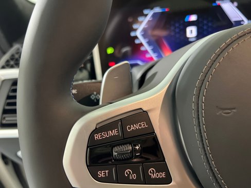 New 2026 BMW X7 M60i image 18