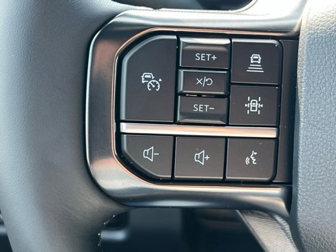 New 2025 Ford F250 Platinum image 40