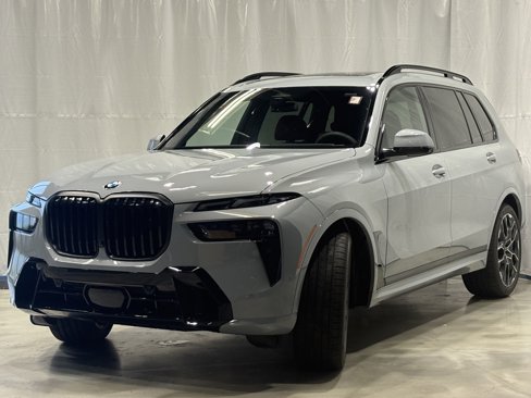 New 2026 BMW X7 xDrive40i w/ Executive Package image 3