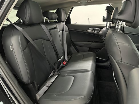 Used 2024 Kia Sportage EX w/ EX Premium Package image 22