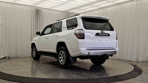 Certified 2024 Toyota 4Runner TRD Off-Road Premium image 9