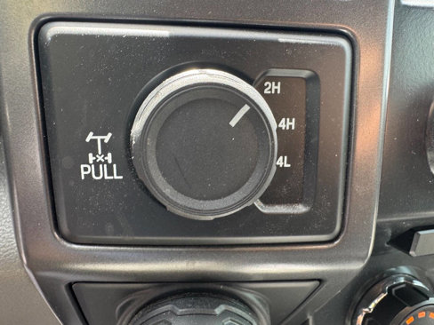 Used 2017 Ford F150 XLT w/ Equipment Group 302A Luxury image 10