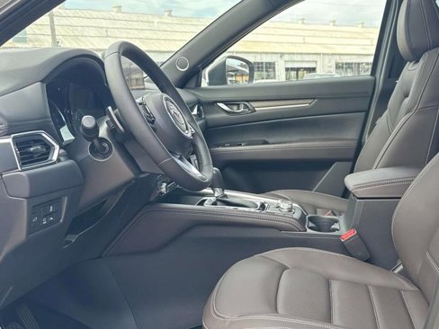 New 2025 MAZDA CX-5 Signature image 10