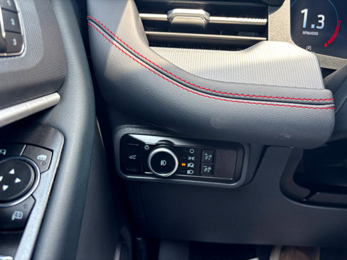 New 2025 Ford Explorer ST-Line w/ Premium Package image 19