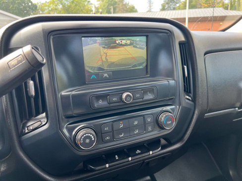 Used 2018 Chevrolet Silverado 1500 W/T w/ Trailering Package image 11