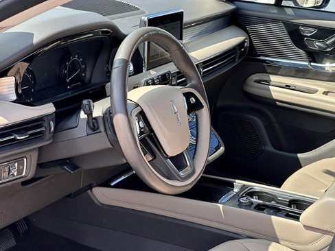 Certified 2022 Lincoln Corsair AWD w/ Premium Package image 17