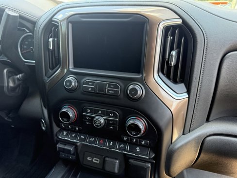 Used 2021 Chevrolet Silverado 2500 High Country w/ Z71 Off-Road Package image 13
