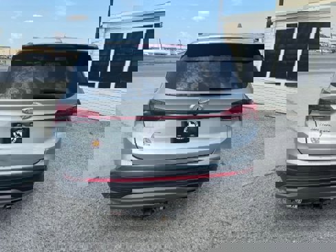 Used 2021 Hyundai Santa Fe SE image 3