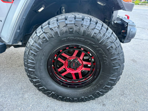 Used 2020 Jeep Gladiator Rubicon image 12