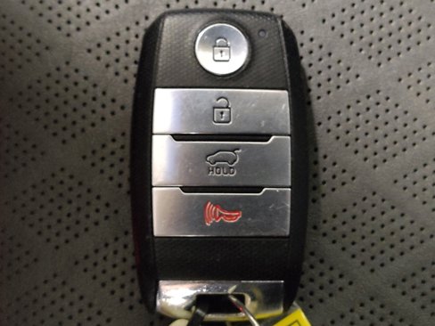 Used 2019 Kia Sorento SX image 32
