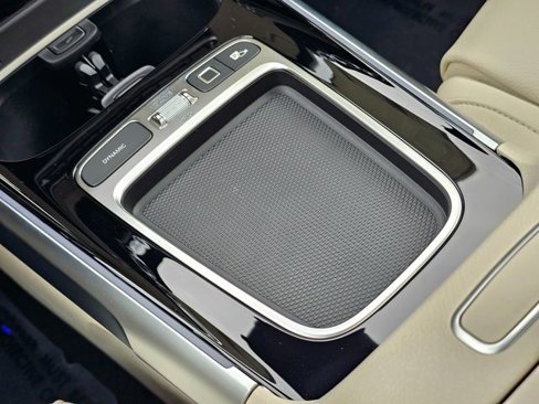 New 2026 Mercedes-Benz GLB 250 4MATIC image 35