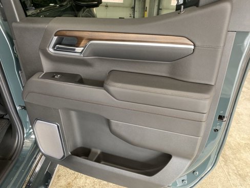 New 2026 Chevrolet Silverado 1500 High Country w/ Technology Package image 13