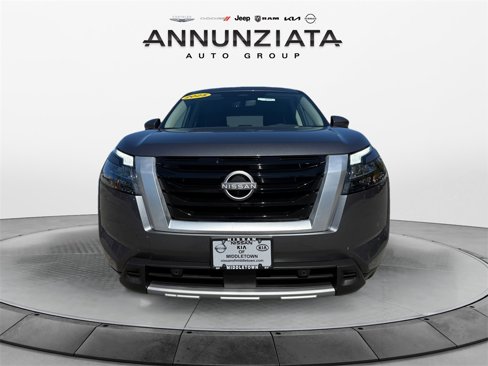 Used 2025 Nissan Pathfinder SL image 8