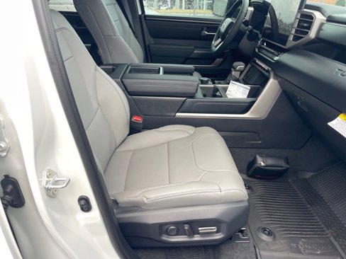 New 2026 Toyota Tundra SR5 image 17