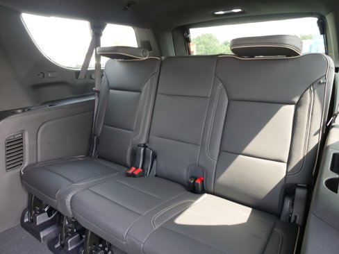 New 2025 Chevrolet Suburban Premier image 13