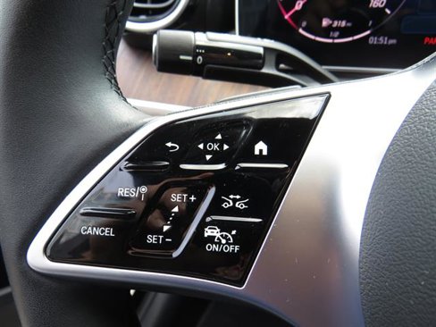 Used 2025 Mercedes-Benz C 300 4MATIC Sedan image 10