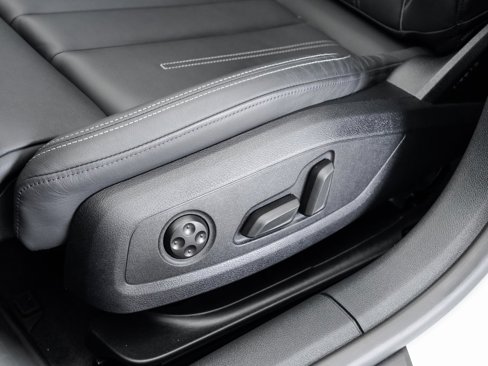Certified 2025 Audi A5 2.0T Premium Plus image 9
