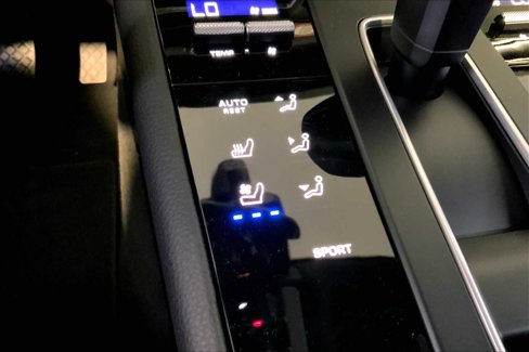 New 2026 Porsche Macan image 25