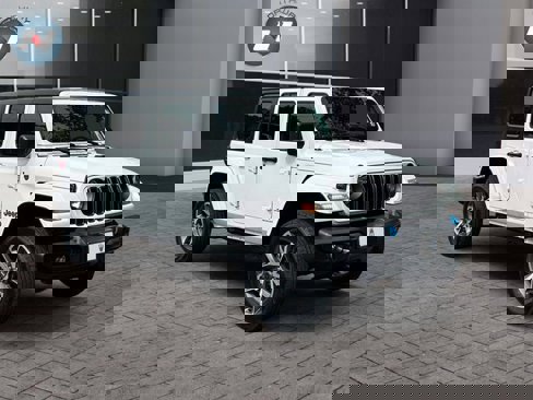 Used 2024 Jeep Wrangler Sport S image 7