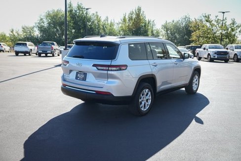 Used 2023 Jeep Grand Cherokee L Limited image 6